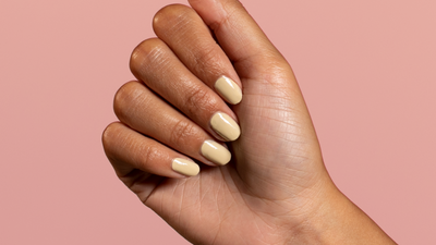 How To Feel Glamorous in Neutral Colors: Matching Makeup & Nails